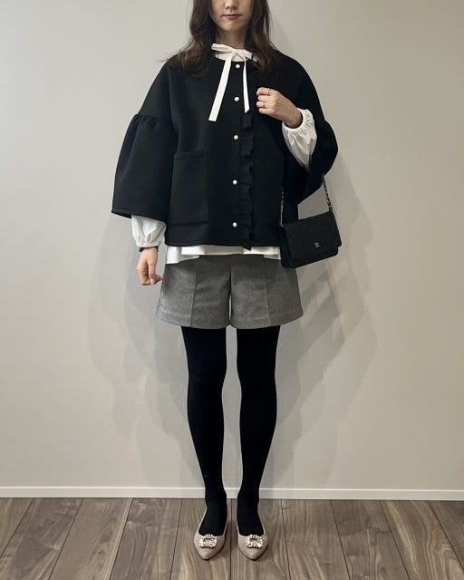 GU　ショートパンツ　グレー　コーデ　甘目
