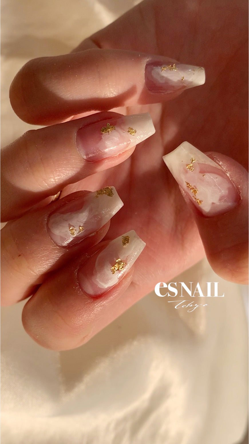 セフルでニュアンスネイルが完成！（画像提供：esNAIL）