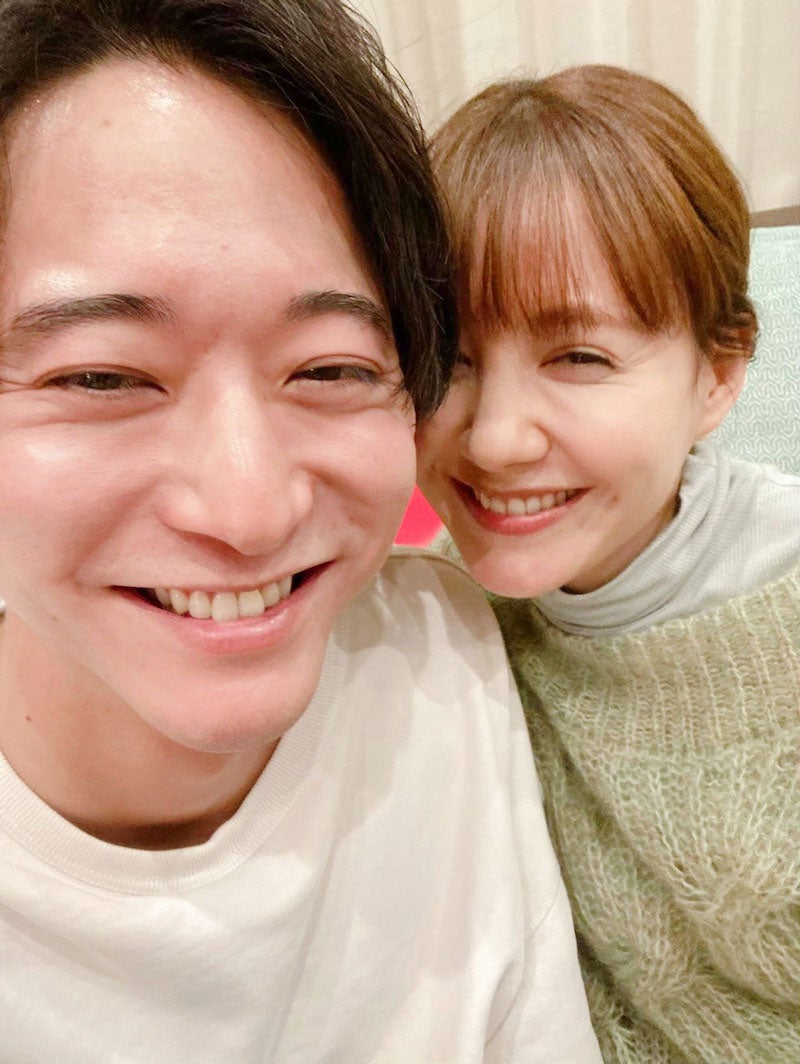 浅香航大、“ガチキスで話題”トリンドル玲奈の「一番愛おしい」ところ明かす