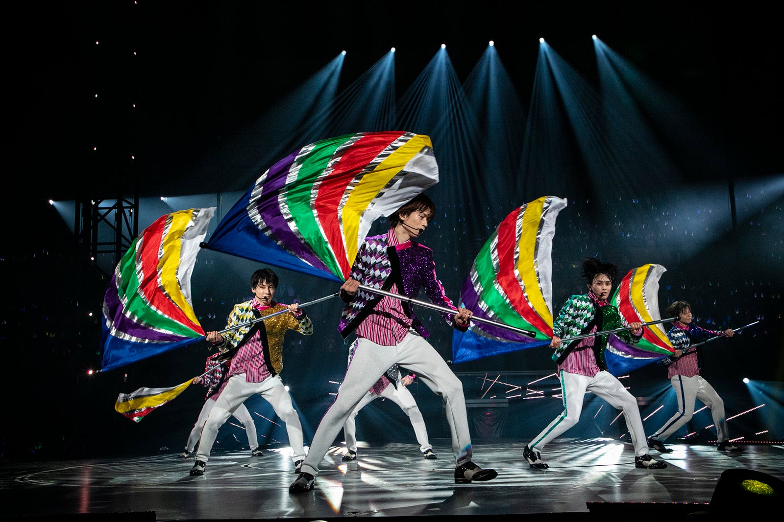 超特急（写真：米山三郎、深野輝美、山下陽子）