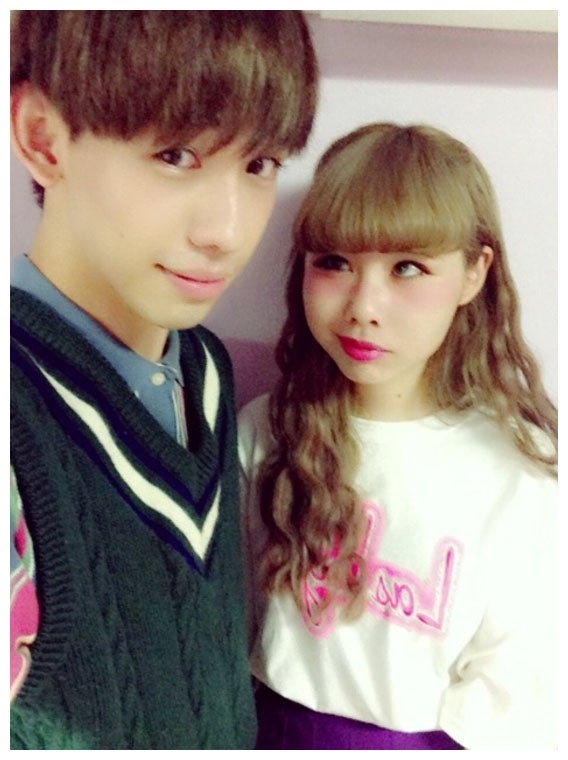 付き合いたてのぺことりゅうちぇる／ぺこオフィシャルブログより（Ameba）