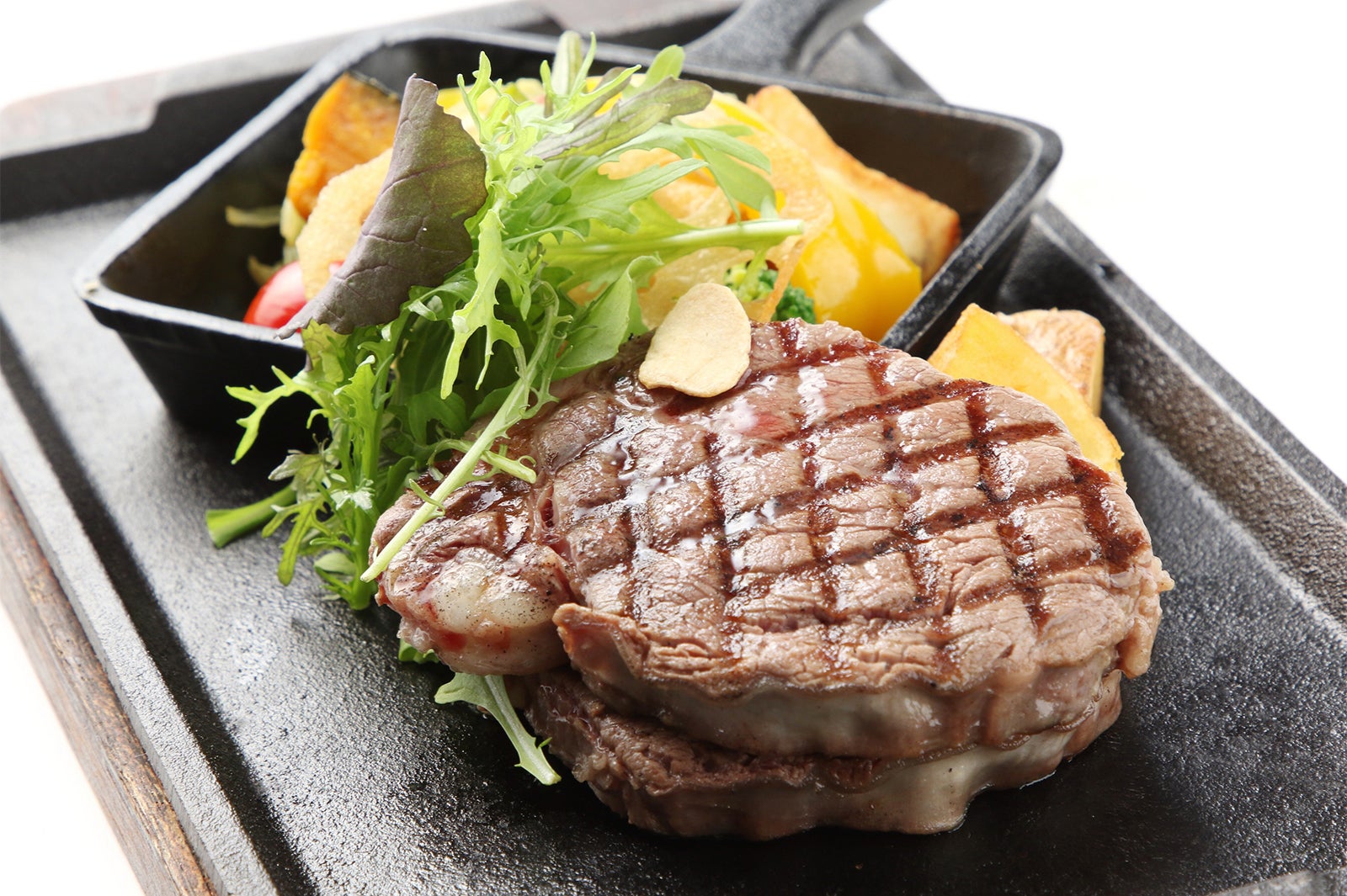 ヒレステーキ 3,480円（税抜）／画像提供：ワールドリカーインポーターズ