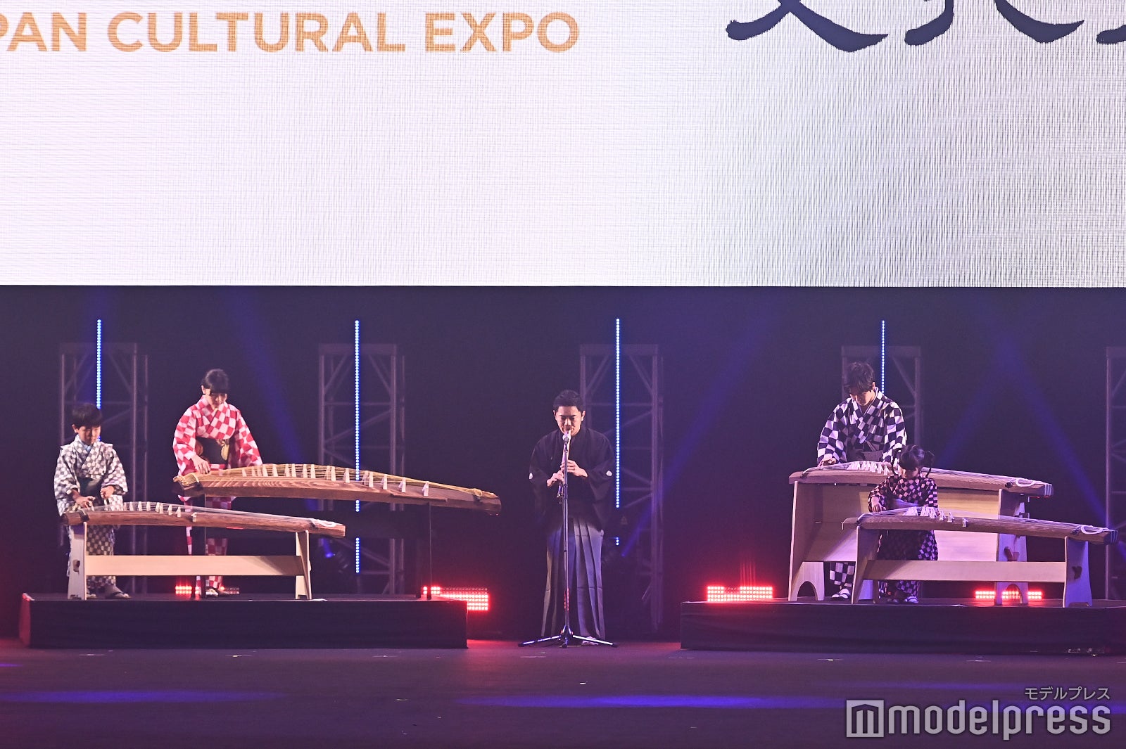 鈴木兄妹（C）モデルプレス