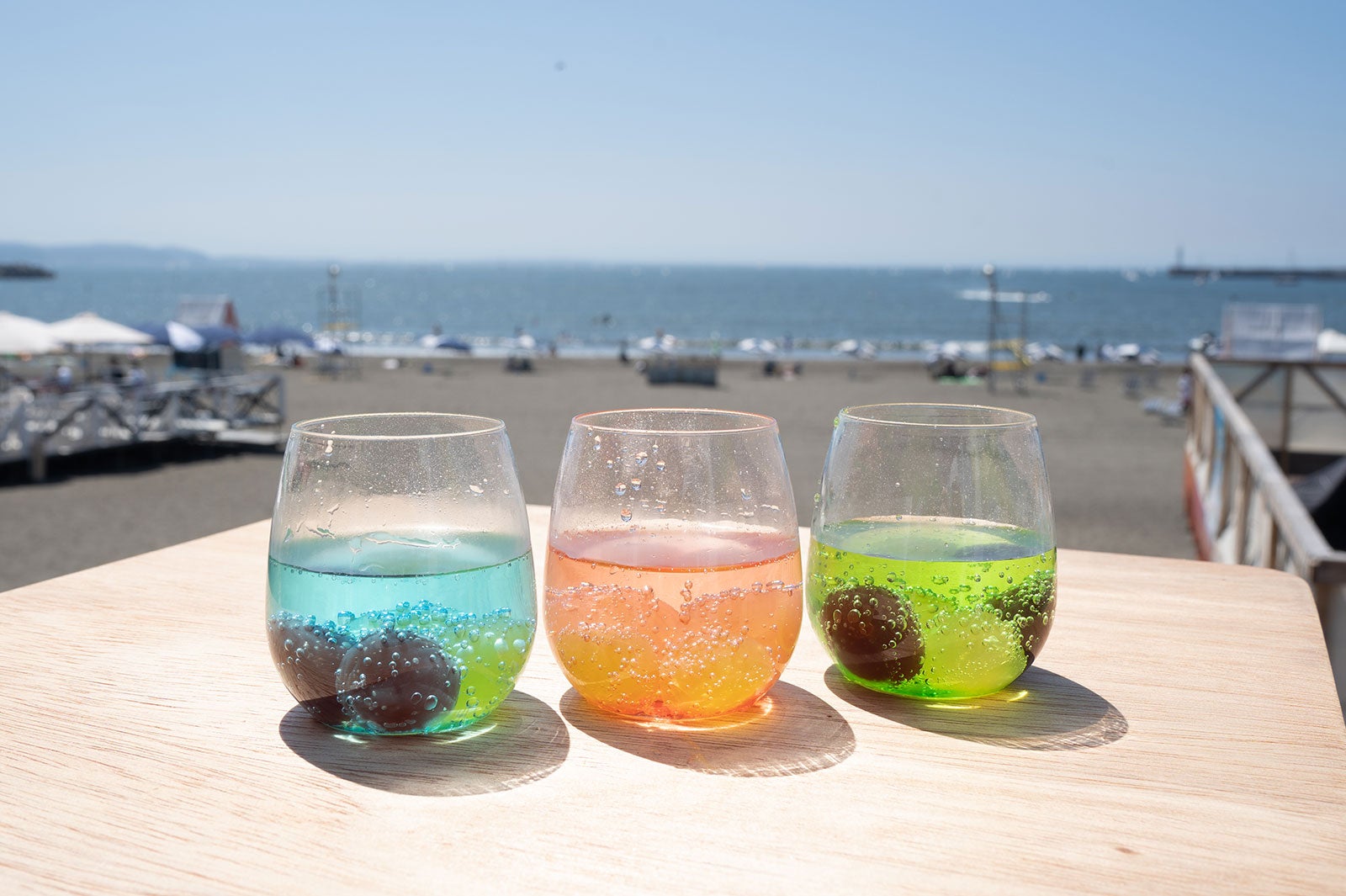 炭酸水に入った“冷やしcororo”（C）モデルプレス