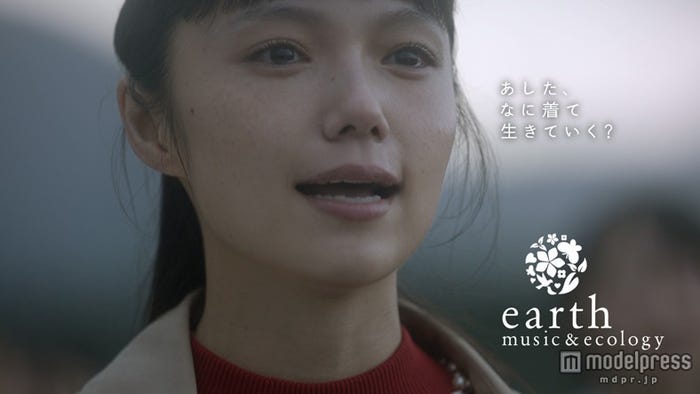 宮崎あおい/新CM「合唱」篇より