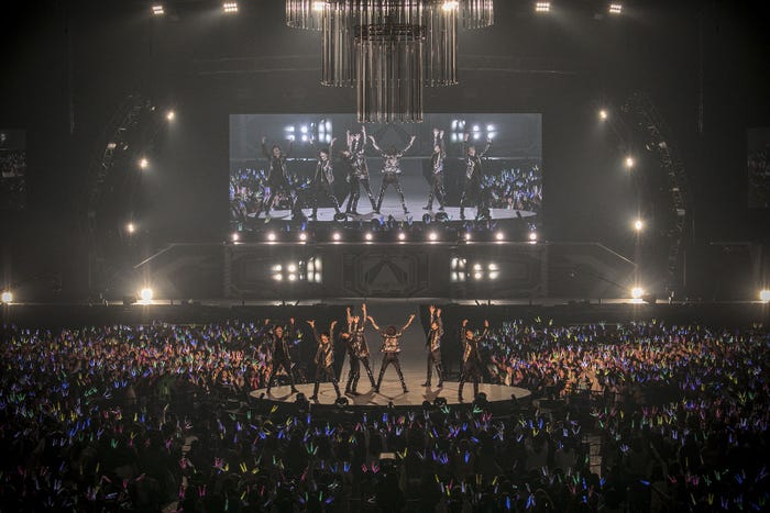 ライブの様子(撮影:米山三郎・深野輝美・富田望・西村廣起)