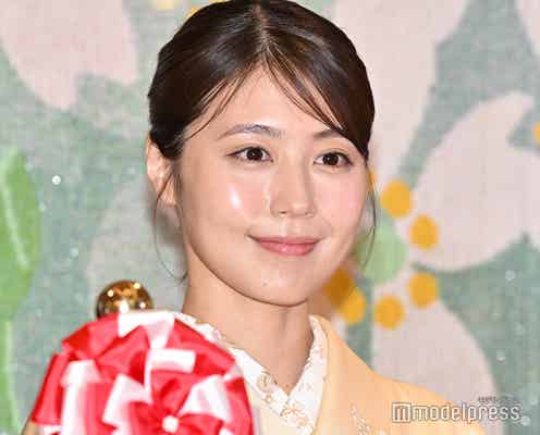 有村架純、シックな着物姿披露 “1kg100万超”お茶で乾杯