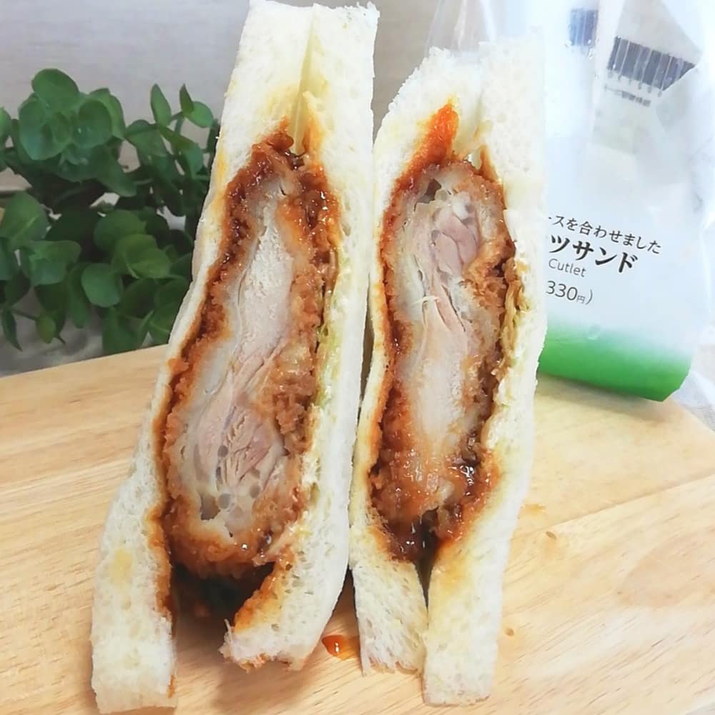 ファミマ「チキンカツサンド」