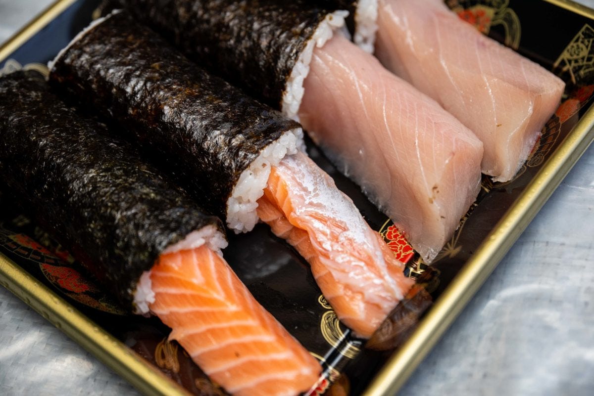 ロピア・はみ出し巻き