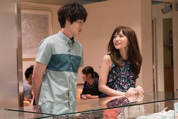 福士蒼汰、川口春奈/「愛してたって、秘密はある。」第5話より(画像提供:日本テレビ)