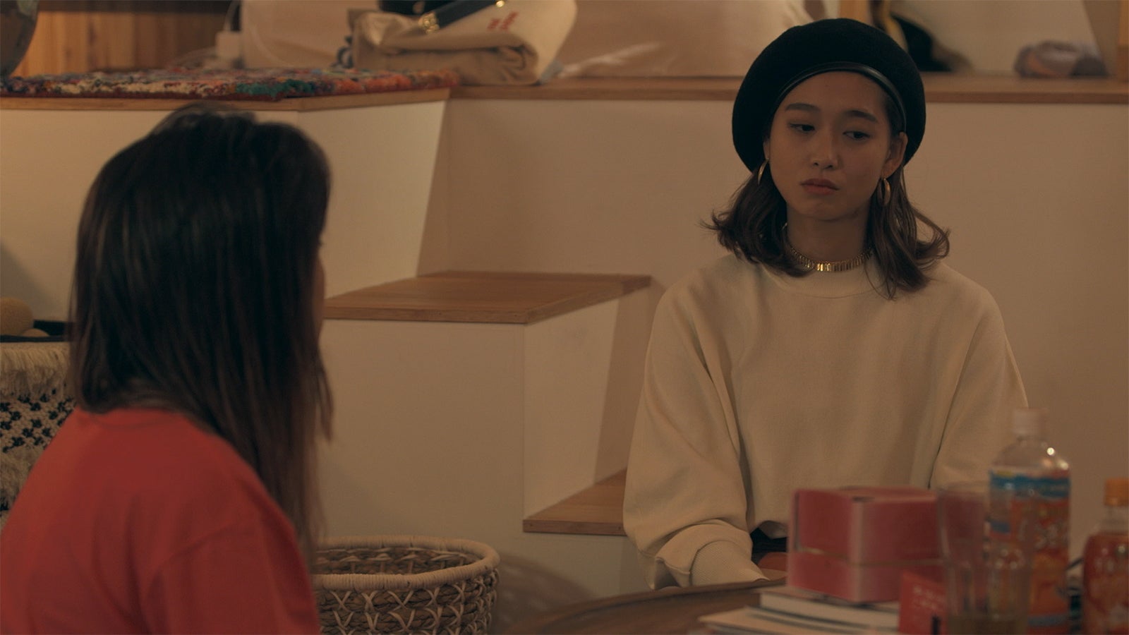 まや、りさこ「TERRACE HOUSE OPENING NEW DOORS」46th WEEK（C）フジテレビ／イースト・エンタテインメント