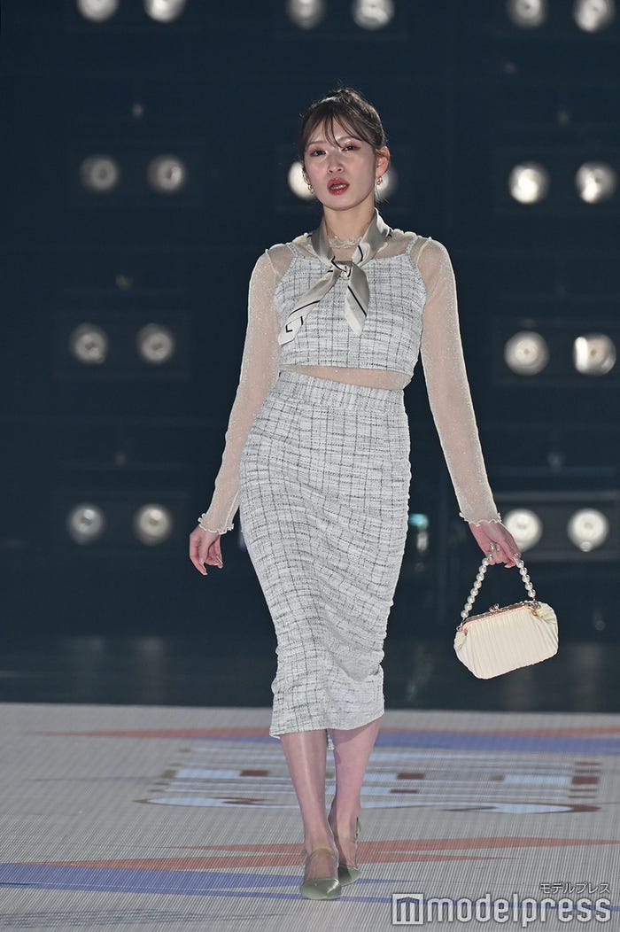 吉田朱里(C)モデルプレス