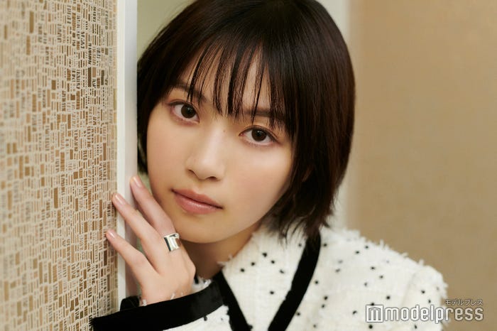 西野七瀬(C)モデルプレス