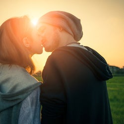 気分高まっちゃう…♡女性を「キュンキュンさせるキステク」4つ