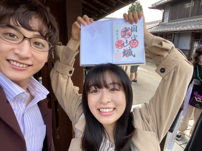 小関裕太、森七菜/オフショット(C)2021『ライアー×ライアー』製作委員会(C)金田一蓮十郎/講談社