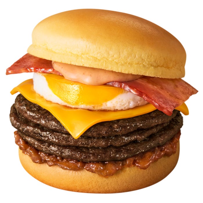 トリプルビーフのとろ旨すき焼き月見(提供写真)