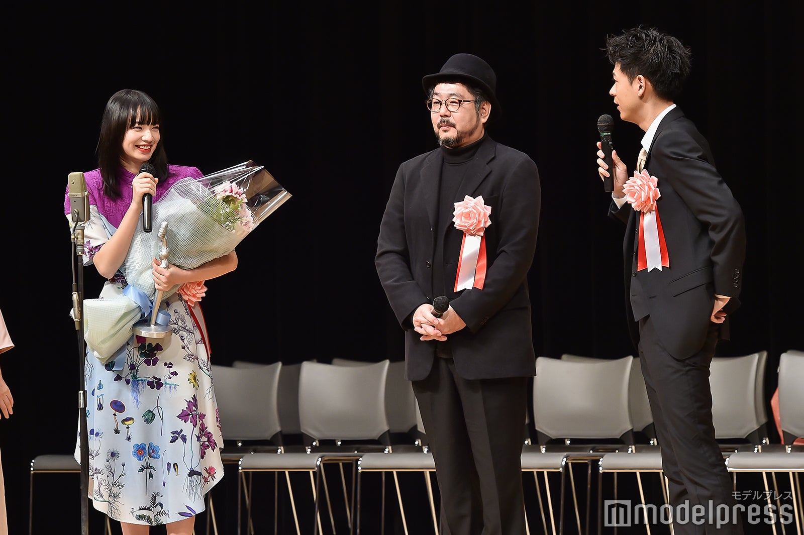 小松菜奈、塩田明彦監督、成田凌（C）モデルプレス