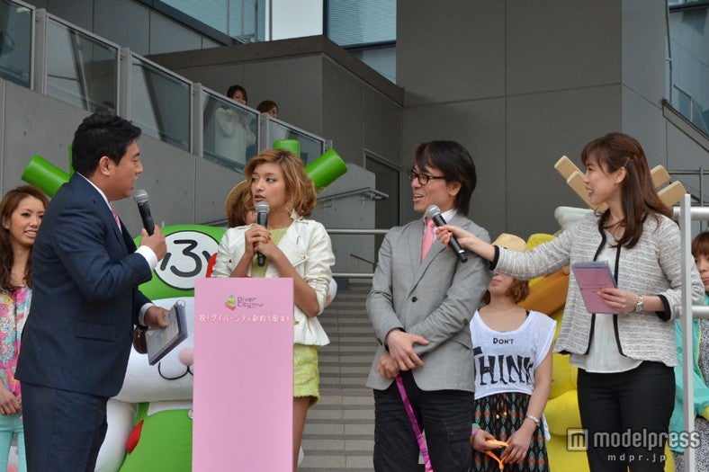 「ダイバーシティ東京 プラザ」開業2年目突入を祝したセレモニーの様子