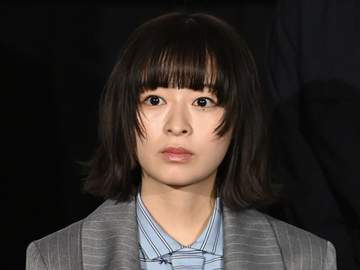 森七菜 デコルテあらわ！黒のチューブトップドレスで魅了 吉岡里帆も反応「見たかったなぁ」