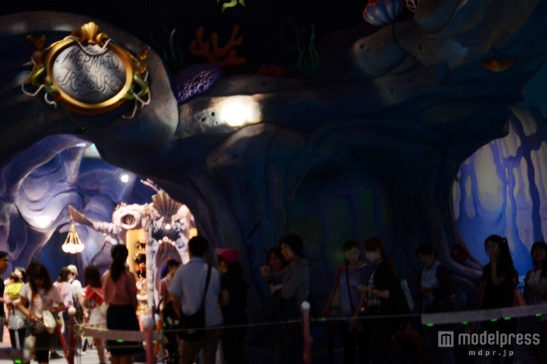 TDS「マーメイドトレジャー」、購入には待ち列も