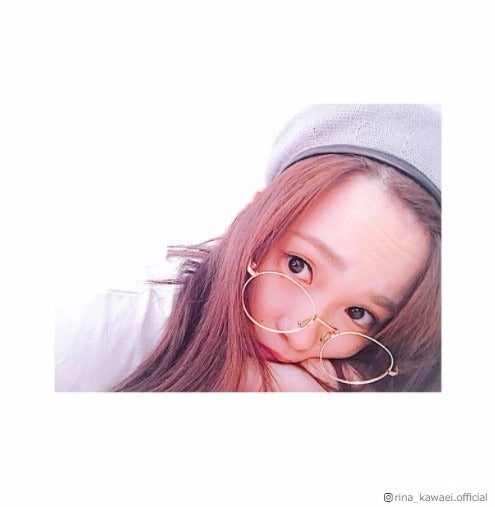 川栄李奈、連投メガネショットが悶絶級の可愛さ 「なんでそんなに可愛いの？」