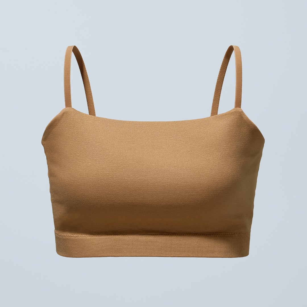 ファミマ、累計販売数13万枚超え「ブラウェア」に新色 国際女性デーに向けリラックスショーツも関東限定で登場