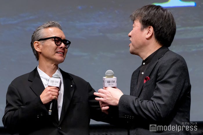 渡部篤郎、佐藤二朗(C)モデルプレス