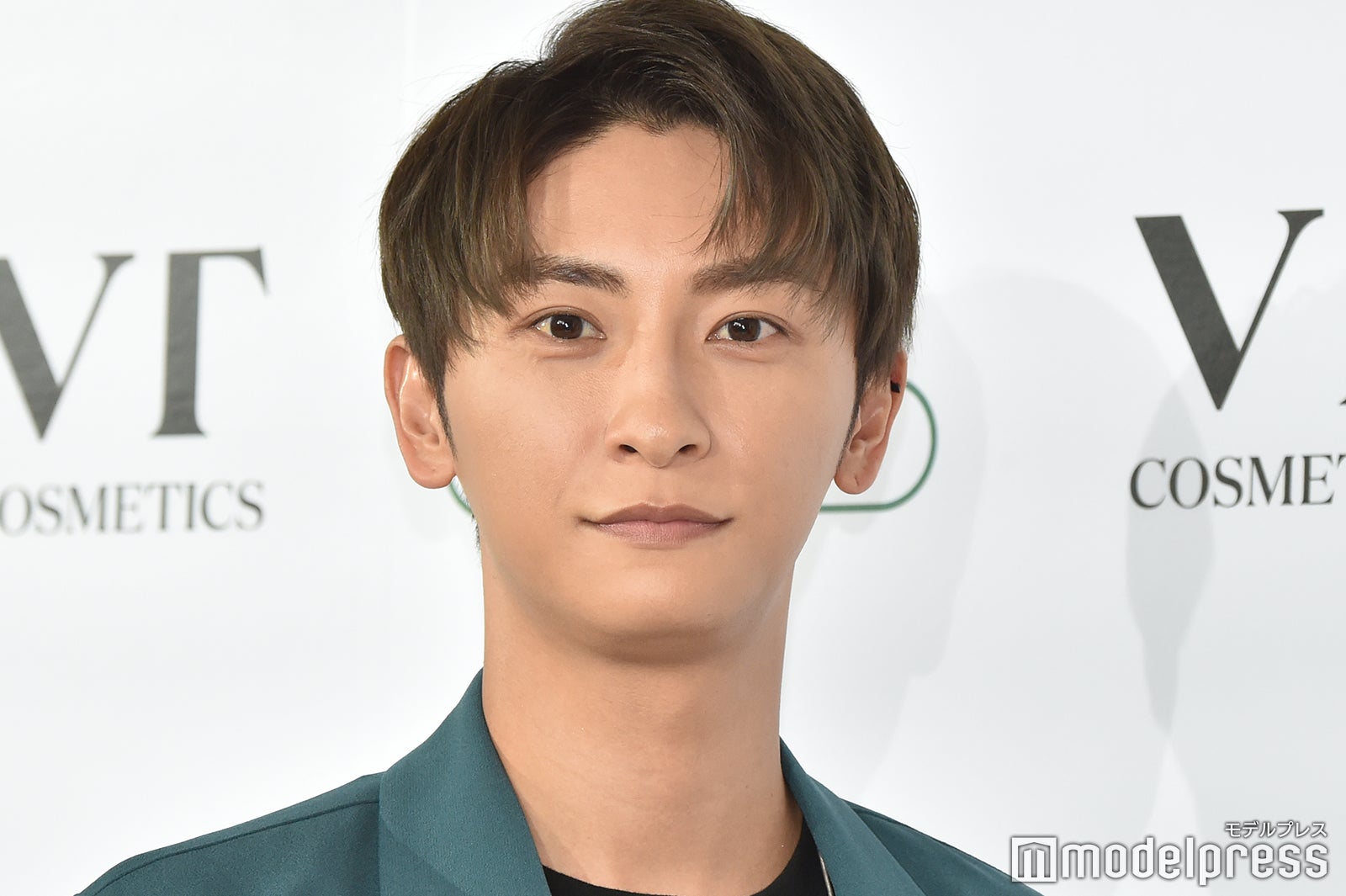 AAA與真司郎、今年の漢字は“泣” 活動休止前ツアーへの意気込みも語る