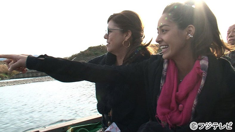 川下りを楽しむ森親子