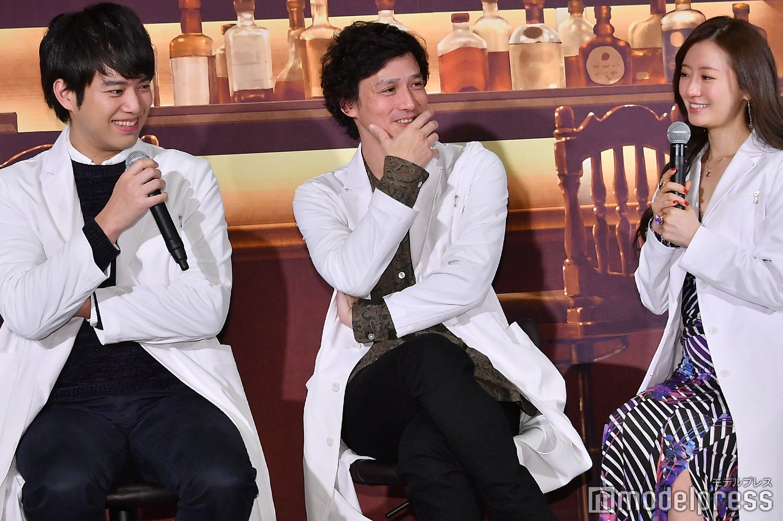 三浦貴大、安藤政信、松本まりか／「神酒クリニックで乾杯を」（C）モデルプレス