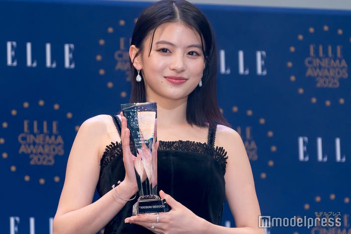 出口夏希(C)モデルプレス