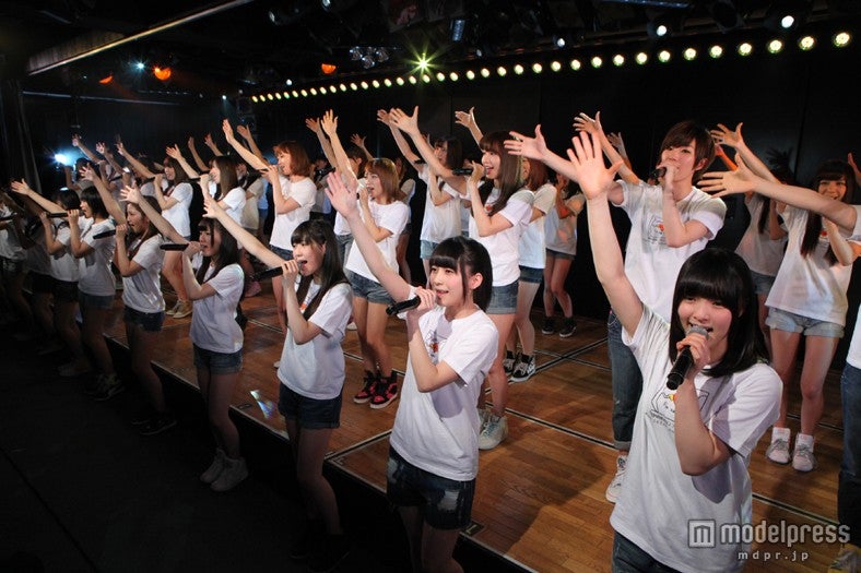 「東日本大震災復興支援特別公演～誰かのためにプロジェクト2014～」／AKB48劇場（C）AKS