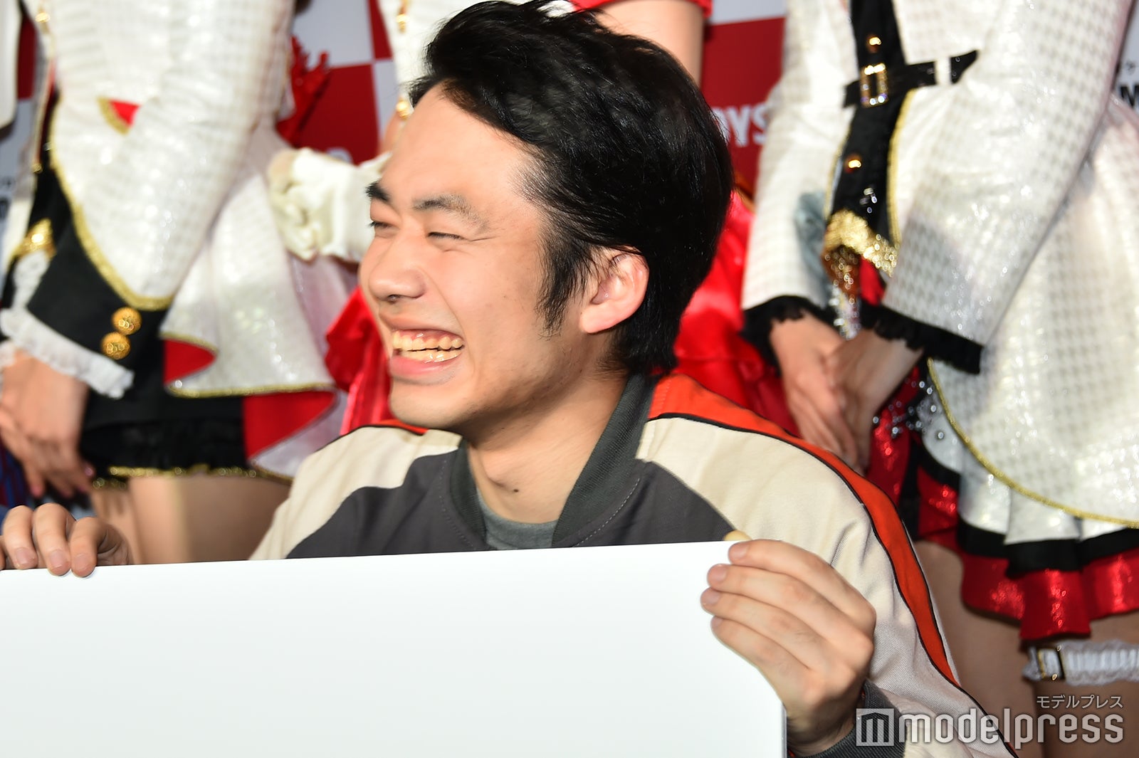 シルクロード（C）モデルプレス