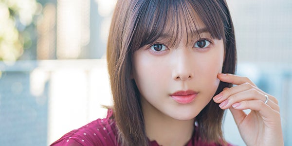 渡邉理佐 生写真 セミコン 渡邉理佐1st写真集（タイトル未定）の先行カット第4弾。（撮影