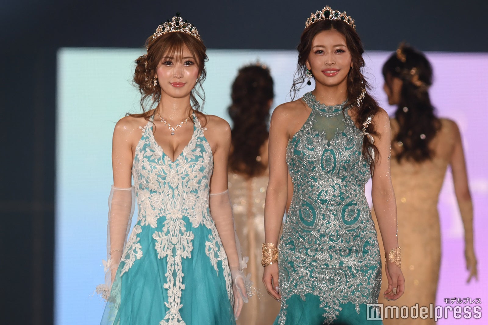 （C）モデルプレス