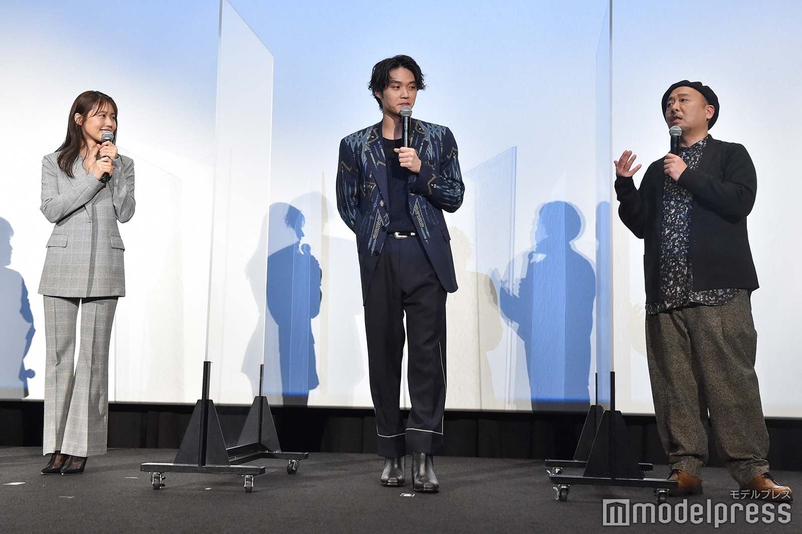 有村架純、磯村勇斗、マキタスポーツ （C）モデルプレス