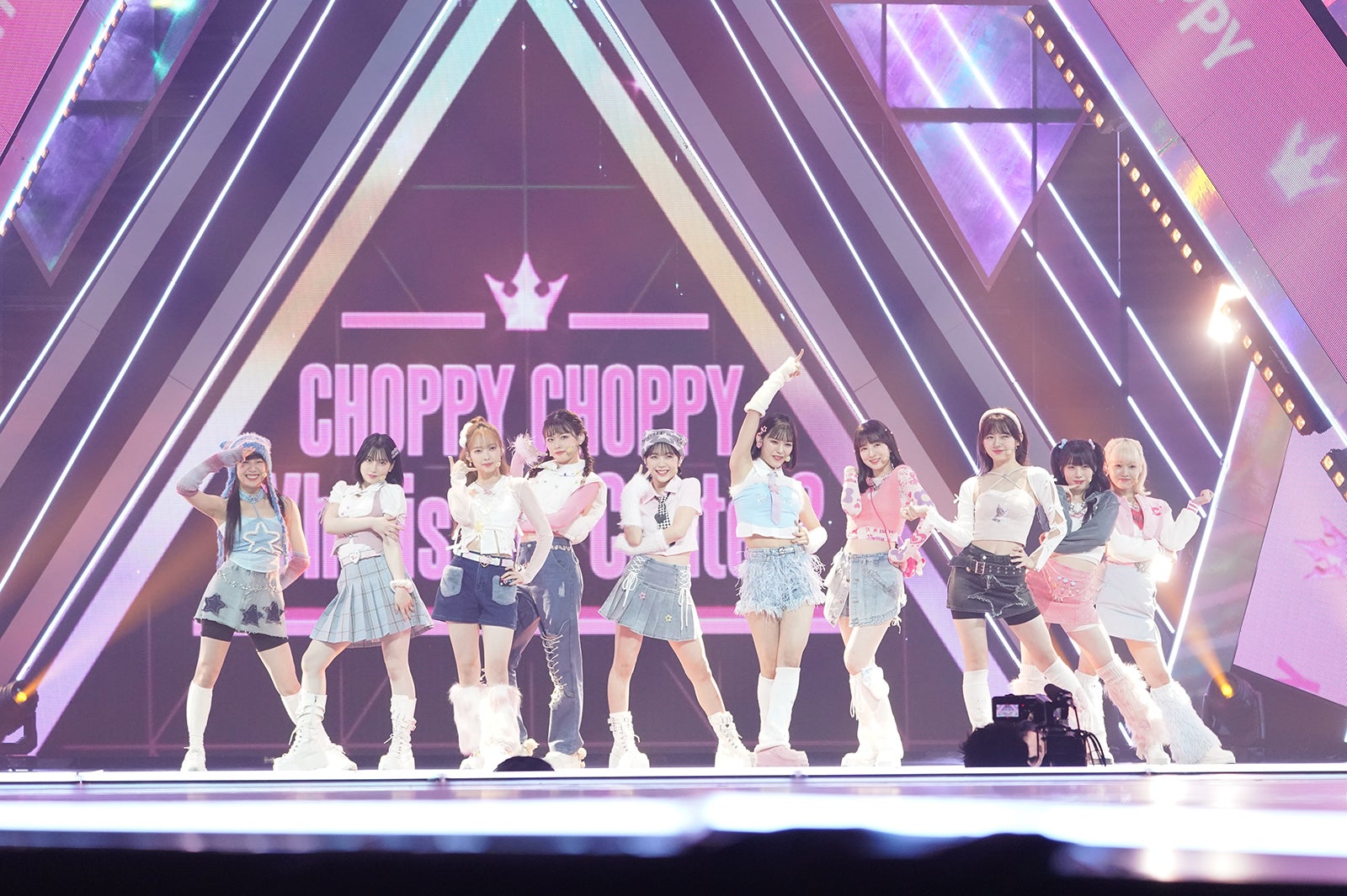 デビュー評価楽曲『CHOPPY CHOPPY』パフォーマンスの様子（C）PRODUCE 101 JAPAN THE GIRLS