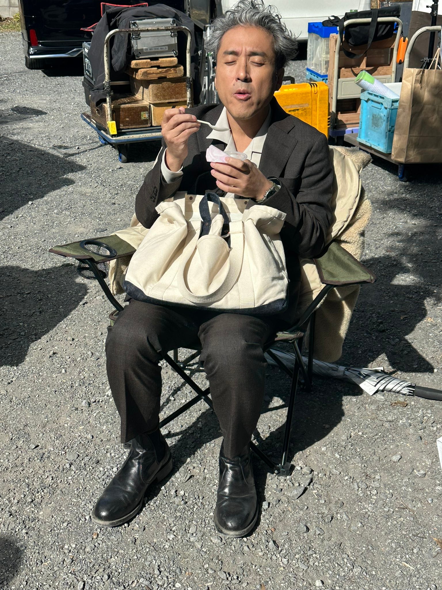 ムロツヨシ「うちの弁護士は手がかかる」公式Xより