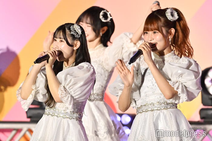 山本杏奈、大場花菜/=LOVE(C)モデルプレス