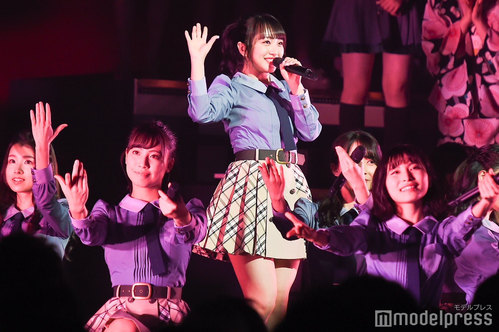 AKB48グループ楽曲総選挙、チーム8が悲願の1位 横山由依も涙＜100位～1