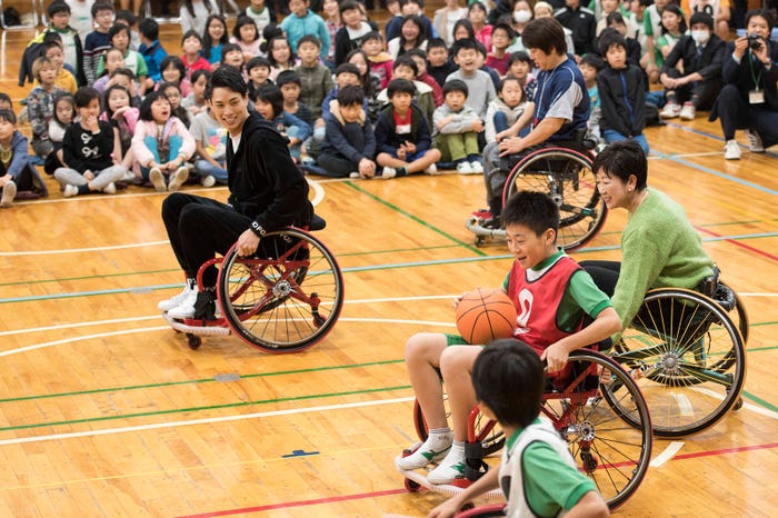 劇団EXILE鈴木伸之「夢の課外授業」に先生として参加(画像提供:所属事務所)