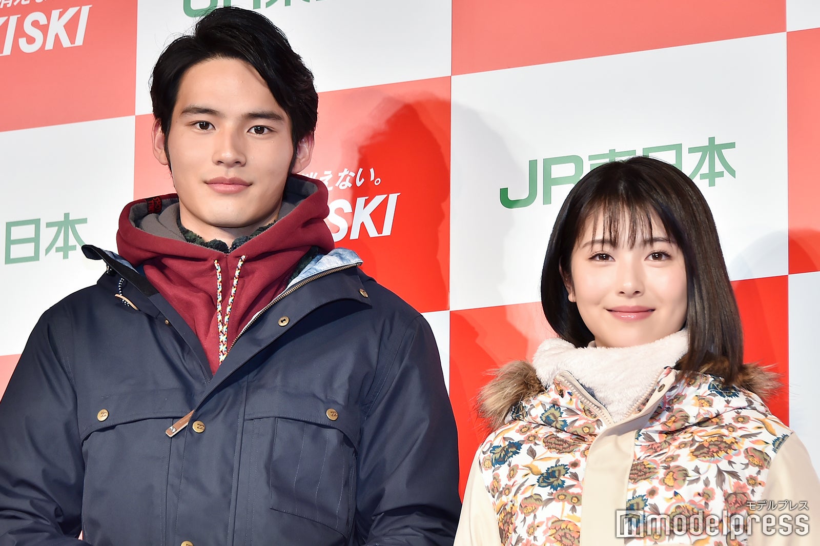 浜辺美波、岡田健史の“剛速球”に怯える？「JR SKISKI」撮影裏話明かす