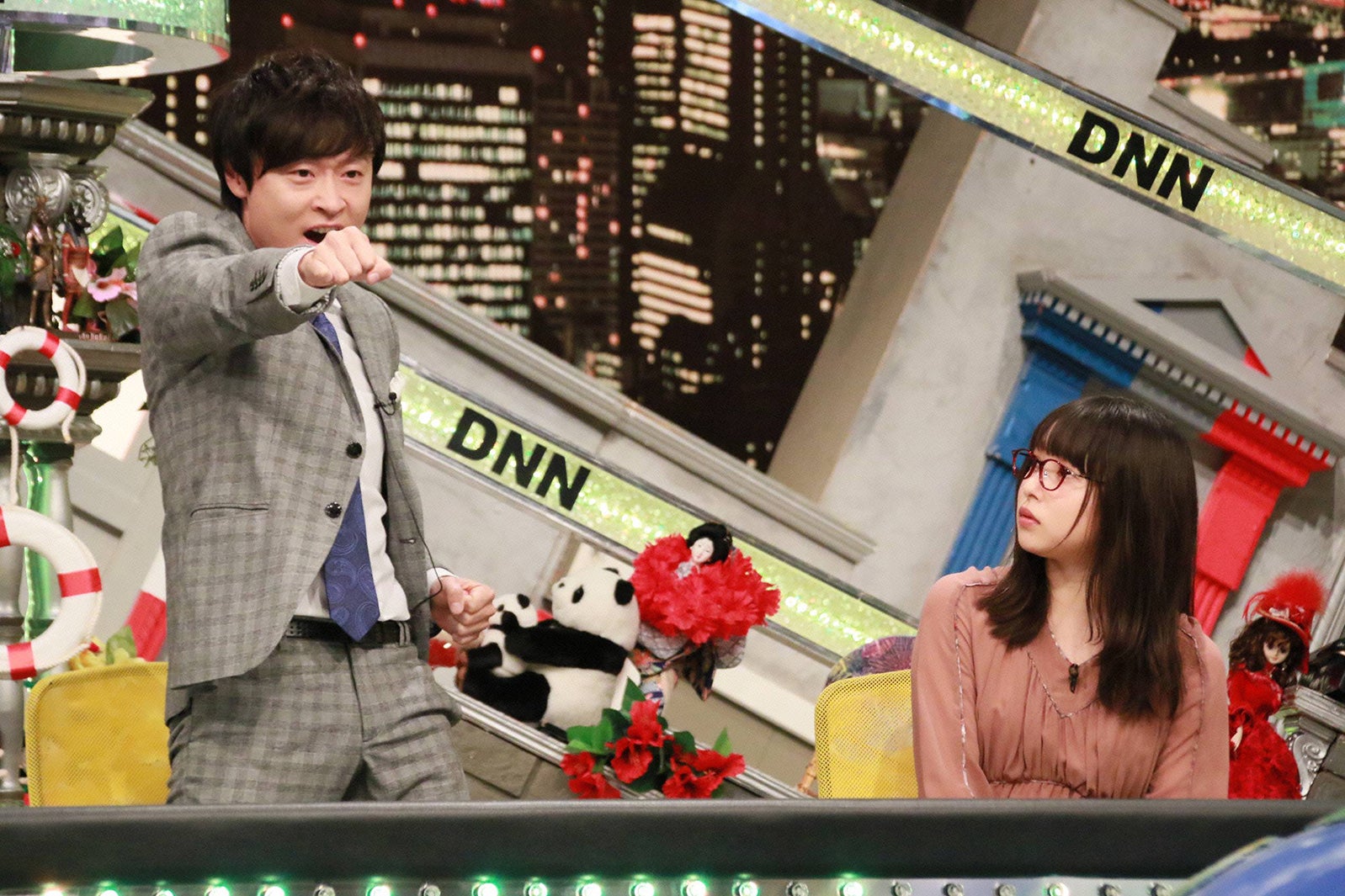 川西賢志郎、桜井日奈子（C）フジテレビ