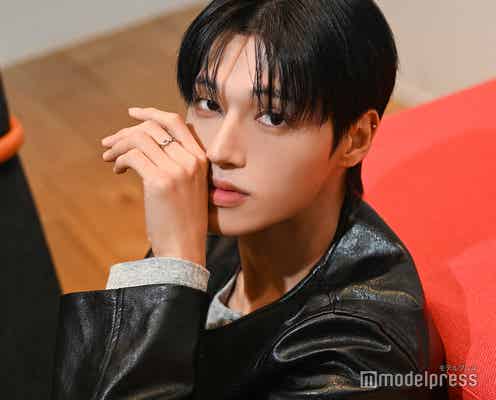 ATEEZ・WOOYOUNG(ウヨン)カメラ&ステージ恐怖症を乗り越えられた理由 コーチェラ出演・スタジアム公演…いくつもの夢を叶えた心構えとは【連載Vol.7】