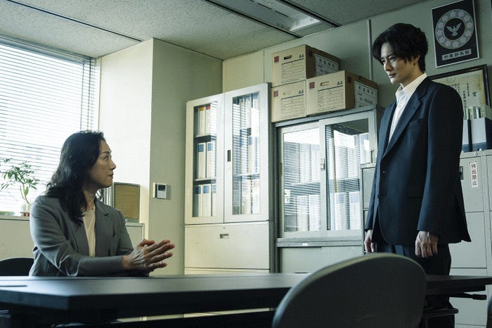 赤間麻里子、岡田将生「田鎖ブラザーズ」第9話(C)TBSスパークル/TBS