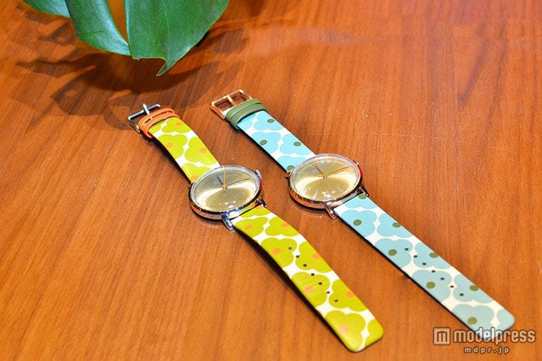 フラワープリントや葉のモチーフのウォッチコレクション