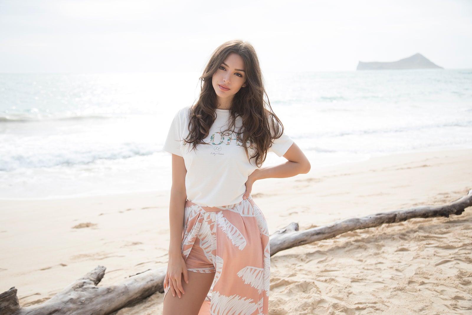 ハワイで撮影された「Lilly & Emma」新ビジュアル