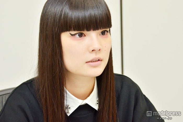 秋元梢 モデル仲間との交友関係 美容 ファッションのこだわりを語る モデルプレスインタビュー モデルプレス