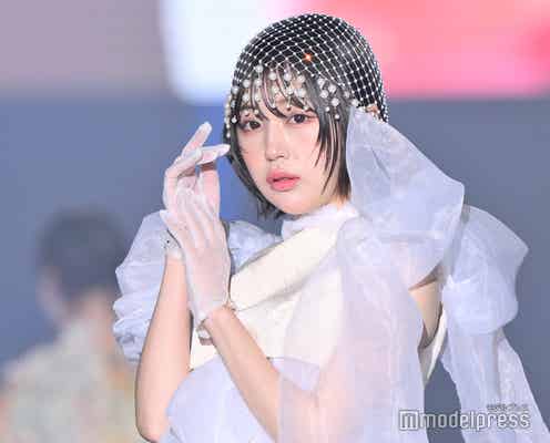 静岡出身・なえなの、ミニ丈から美脚のぞく ヘッドドレスで上品な装い【TGCしずおか2025】