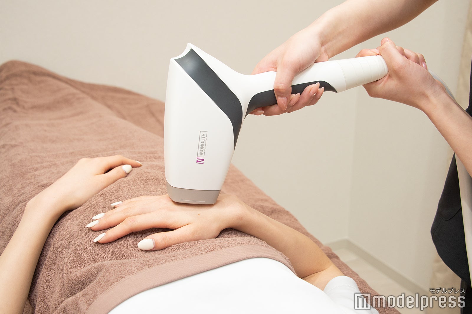 （C）モデルプレス